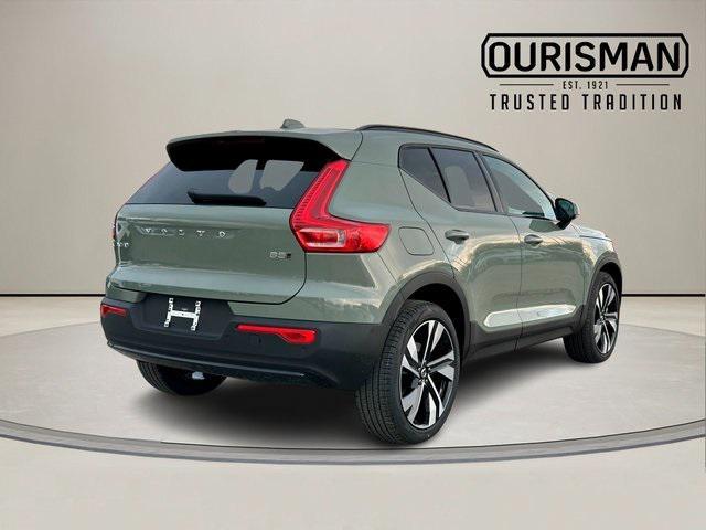 new 2025 Volvo XC40 car, priced at $49,170