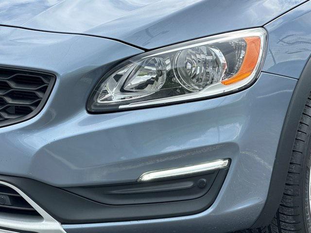 used 2018 Volvo V60 Cross Country car, priced at $12,644