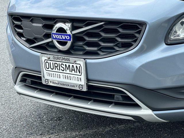 used 2018 Volvo V60 Cross Country car, priced at $12,644