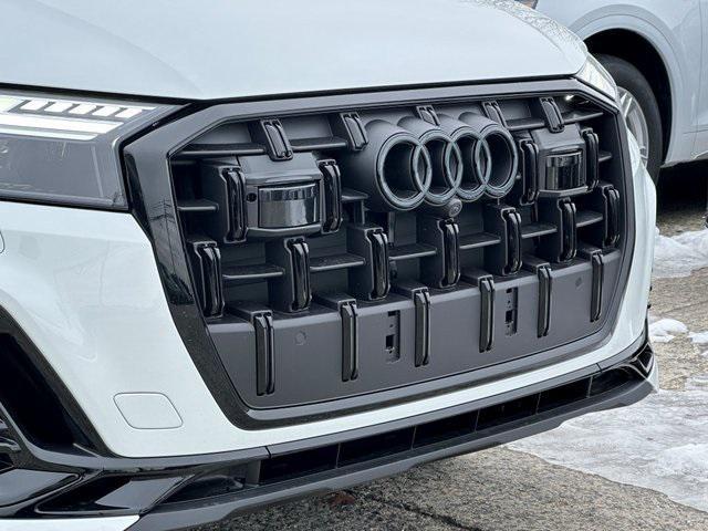 new 2025 Audi Q7 car, priced at $83,060