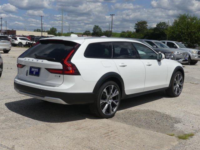 new 2025 Volvo V90 Cross Country car, priced at $68,935