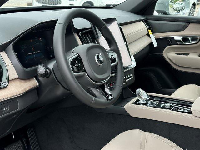 new 2025 Volvo XC90 car