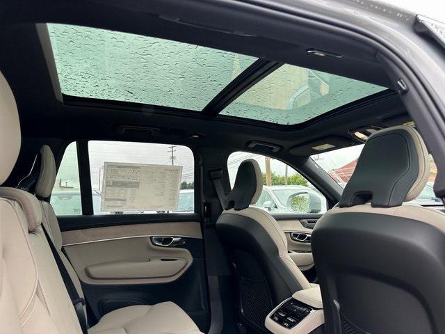 new 2025 Volvo XC90 car