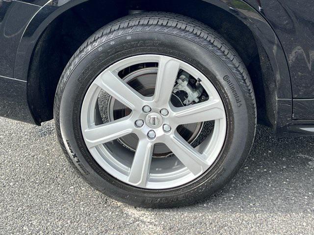 used 2022 Volvo XC90 car, priced at $43,529