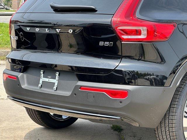 new 2025 Volvo XC40 car, priced at $49,810