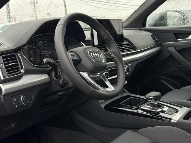 new 2025 Audi Q5 car, priced at $50,650