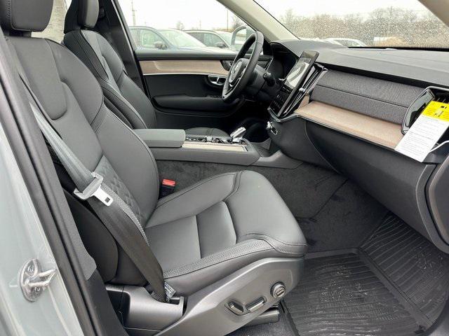 new 2025 Volvo XC90 car, priced at $69,155
