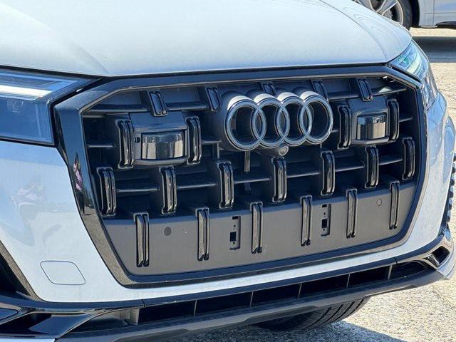 new 2025 Audi Q7 car, priced at $74,880