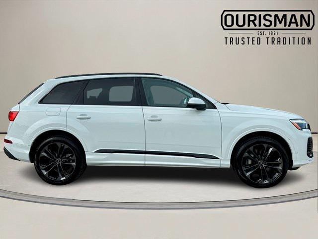 new 2025 Audi Q7 car, priced at $77,090