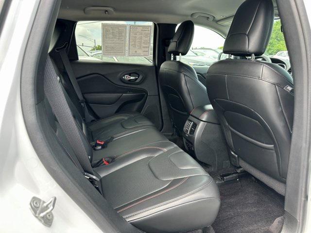 used 2019 Jeep Cherokee car, priced at $15,773