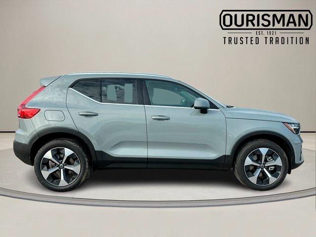 new 2025 Volvo XC40 car, priced at $47,695