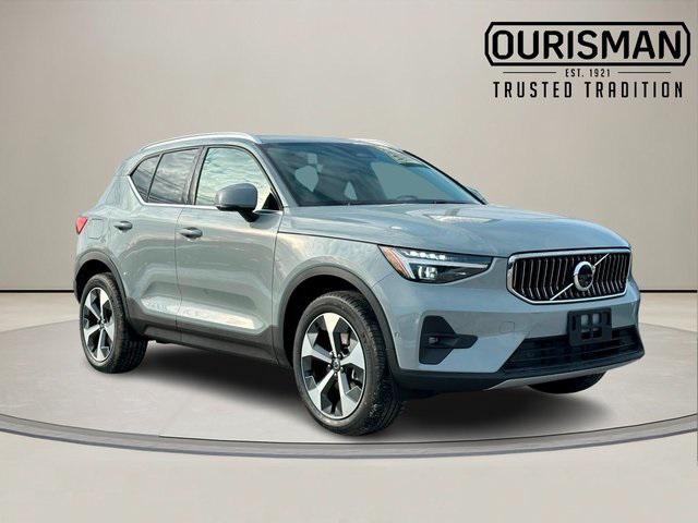 new 2025 Volvo XC40 car, priced at $47,695