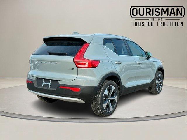 new 2025 Volvo XC40 car, priced at $47,695