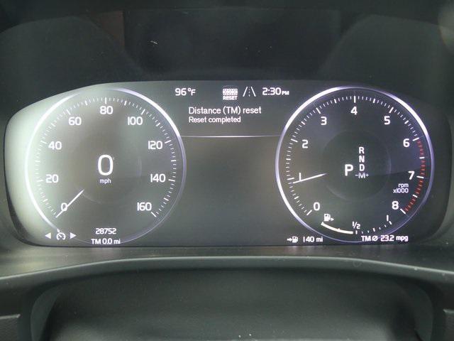 used 2020 Volvo XC40 car, priced at $25,914