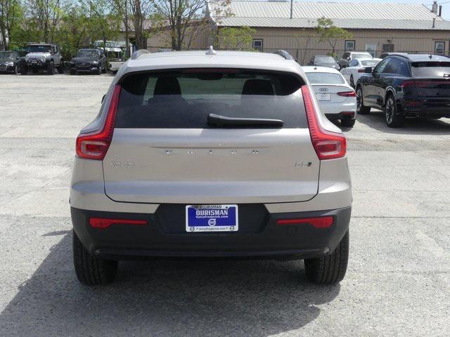 new 2024 Volvo XC40 car, priced at $44,643