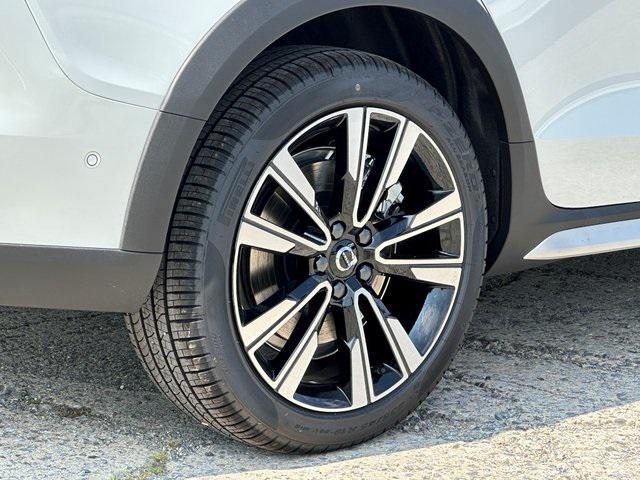 new 2026 Volvo V60 Cross Country car, priced at $59,560