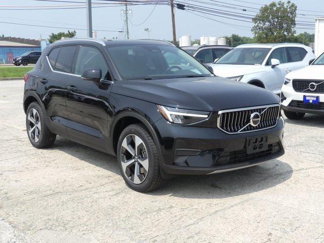 new 2025 Volvo XC40 car, priced at $46,016