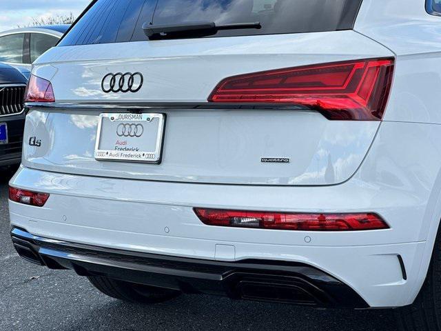 new 2025 Audi Q5 car, priced at $61,750