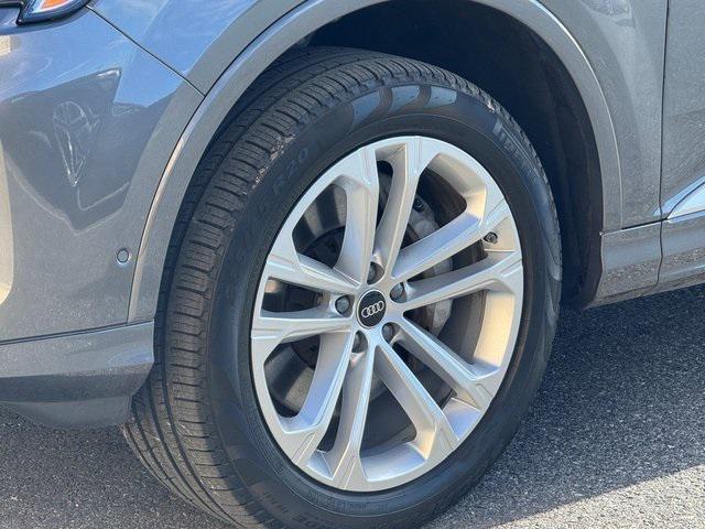 used 2025 Audi Q7 car, priced at $50,687