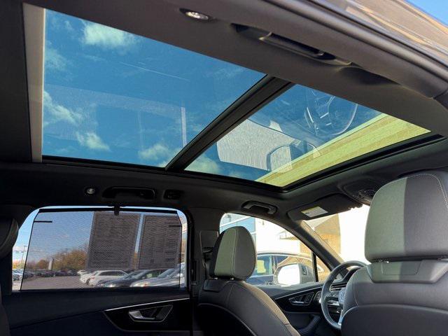 used 2025 Audi Q7 car, priced at $50,687