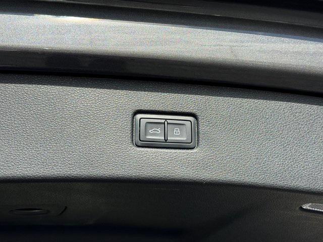 used 2025 Audi Q7 car, priced at $50,687