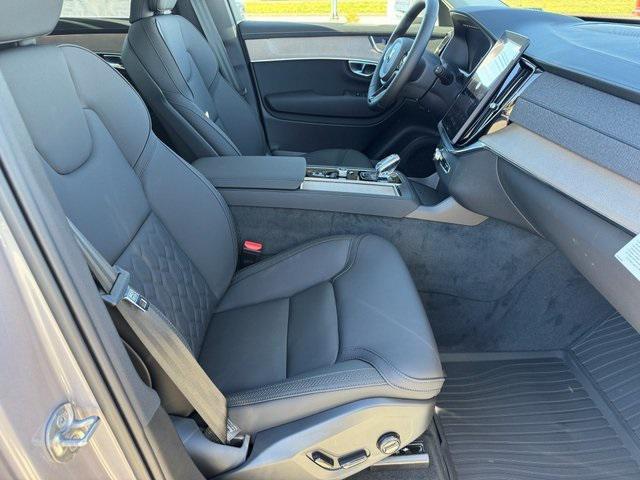 new 2026 Volvo XC90 Plug-In Hybrid car, priced at $81,575