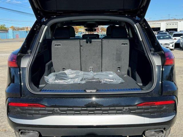 new 2025 Audi Q5 car, priced at $53,047