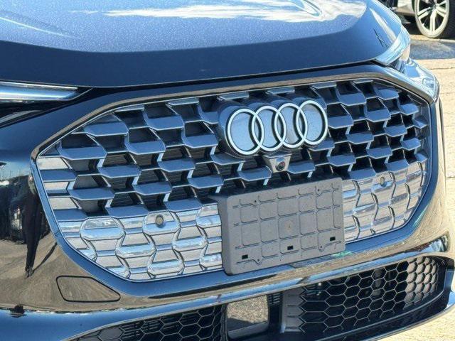 new 2025 Audi Q5 car, priced at $53,047