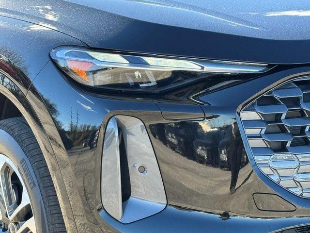 new 2025 Audi Q5 car, priced at $53,047