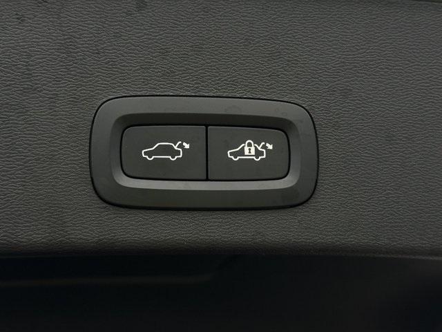 used 2024 Volvo XC40 car, priced at $29,444