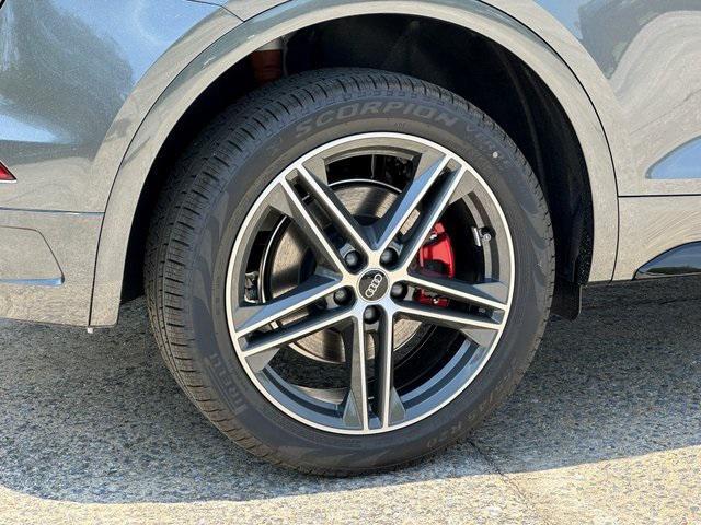 new 2025 Audi Q5 car, priced at $65,435