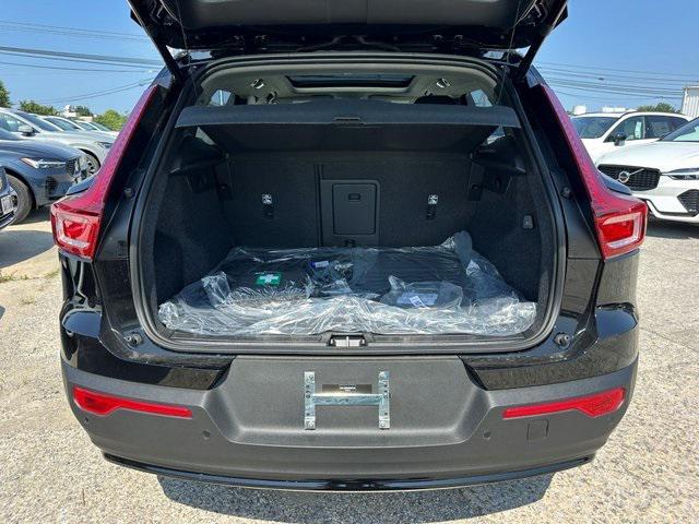new 2026 Volvo XC40 car, priced at $50,150