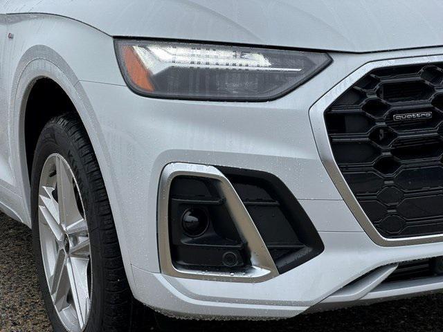 new 2025 Audi Q5 car, priced at $59,999