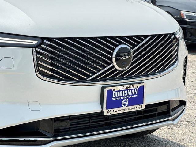 new 2025 Volvo XC90 Plug-In Hybrid car, priced at $82,405