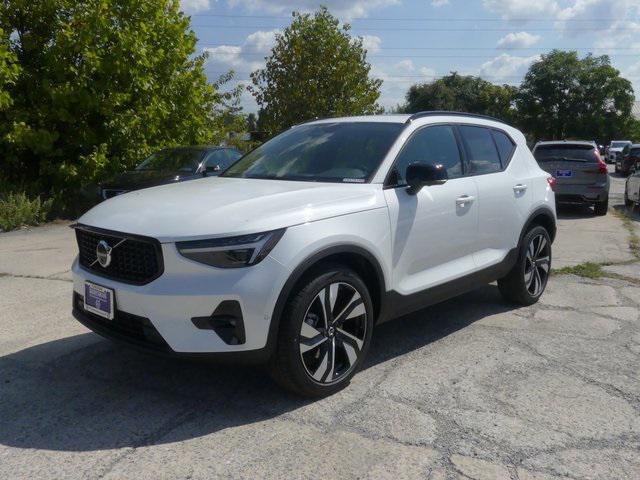 new 2025 Volvo XC40 car, priced at $51,765