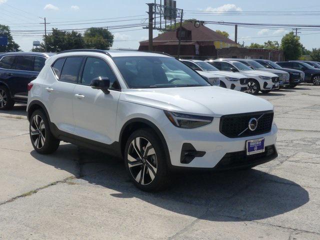 new 2025 Volvo XC40 car, priced at $51,765