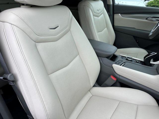 used 2021 Cadillac XT5 car, priced at $32,075