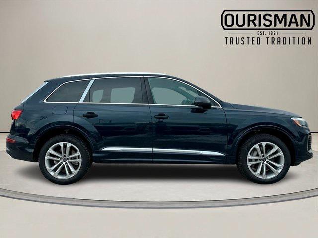 new 2025 Audi Q7 car, priced at $67,155