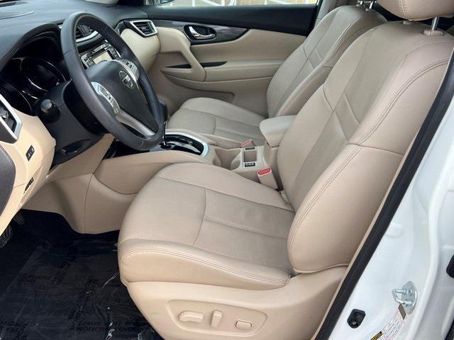 used 2016 Nissan Rogue car, priced at $13,285