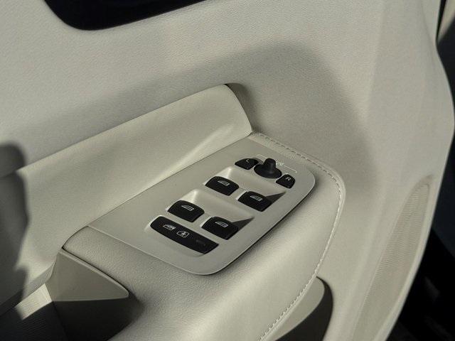 new 2026 Volvo XC60 car, priced at $63,575