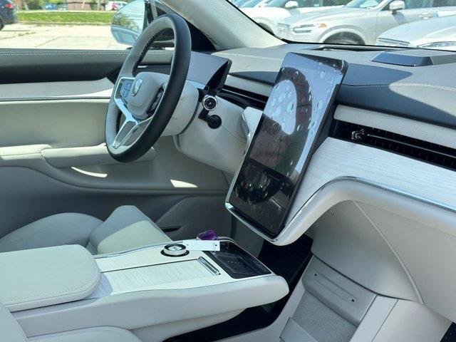 new 2025 Volvo EX90 car, priced at $82,140
