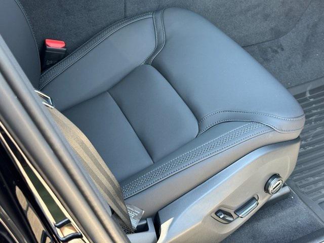new 2026 Volvo XC60 car, priced at $57,985