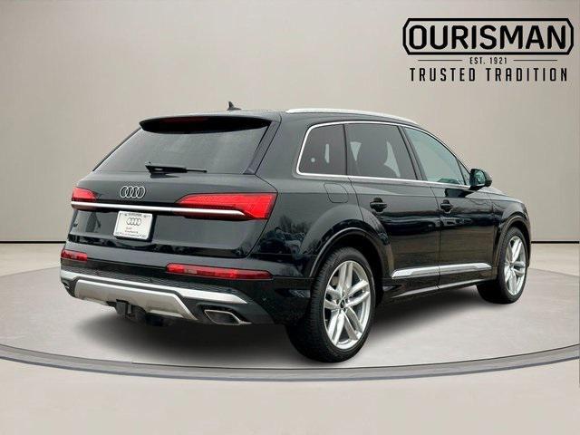 new 2025 Audi Q7 car, priced at $76,299