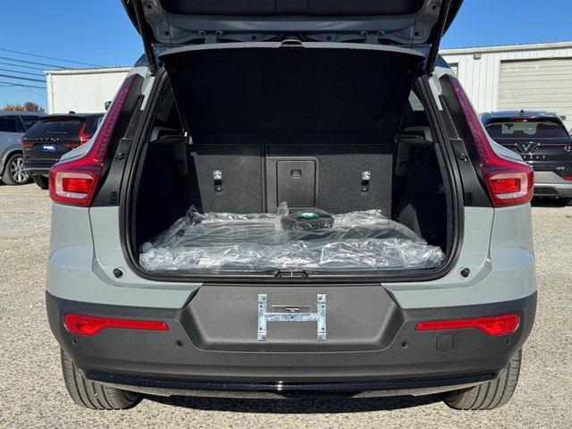 new 2026 Volvo XC40 car, priced at $50,150