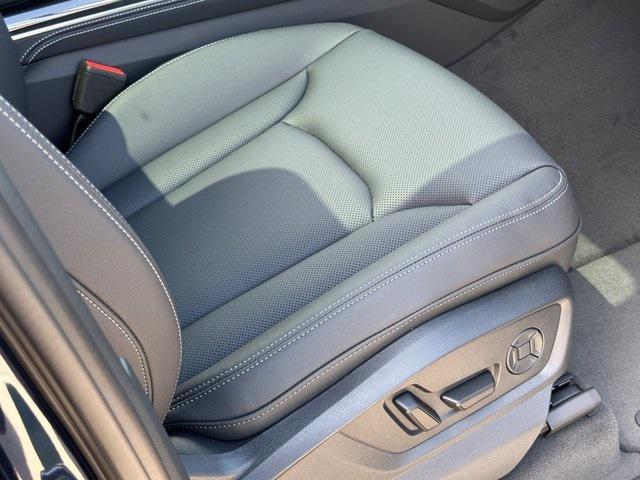 new 2025 Audi Q7 car