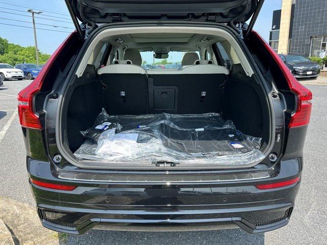 new 2025 Volvo XC60 car