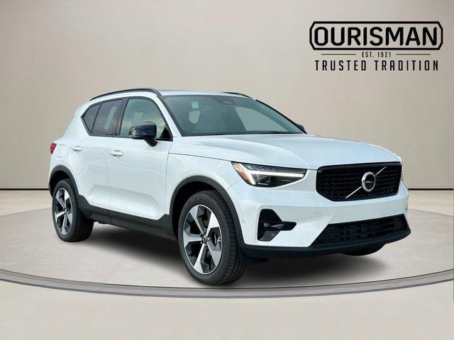 new 2025 Volvo XC40 car, priced at $48,315