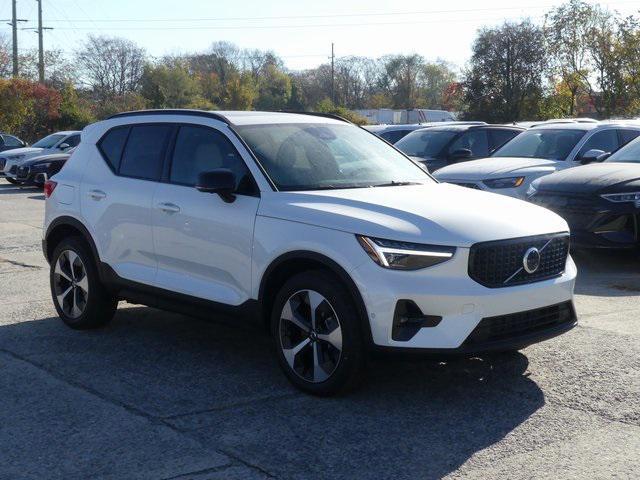 new 2025 Volvo XC40 car, priced at $48,315