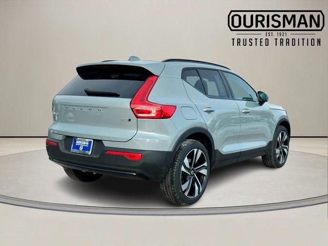 new 2025 Volvo XC40 car, priced at $49,170