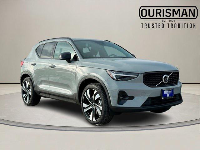 new 2025 Volvo XC40 car, priced at $49,170